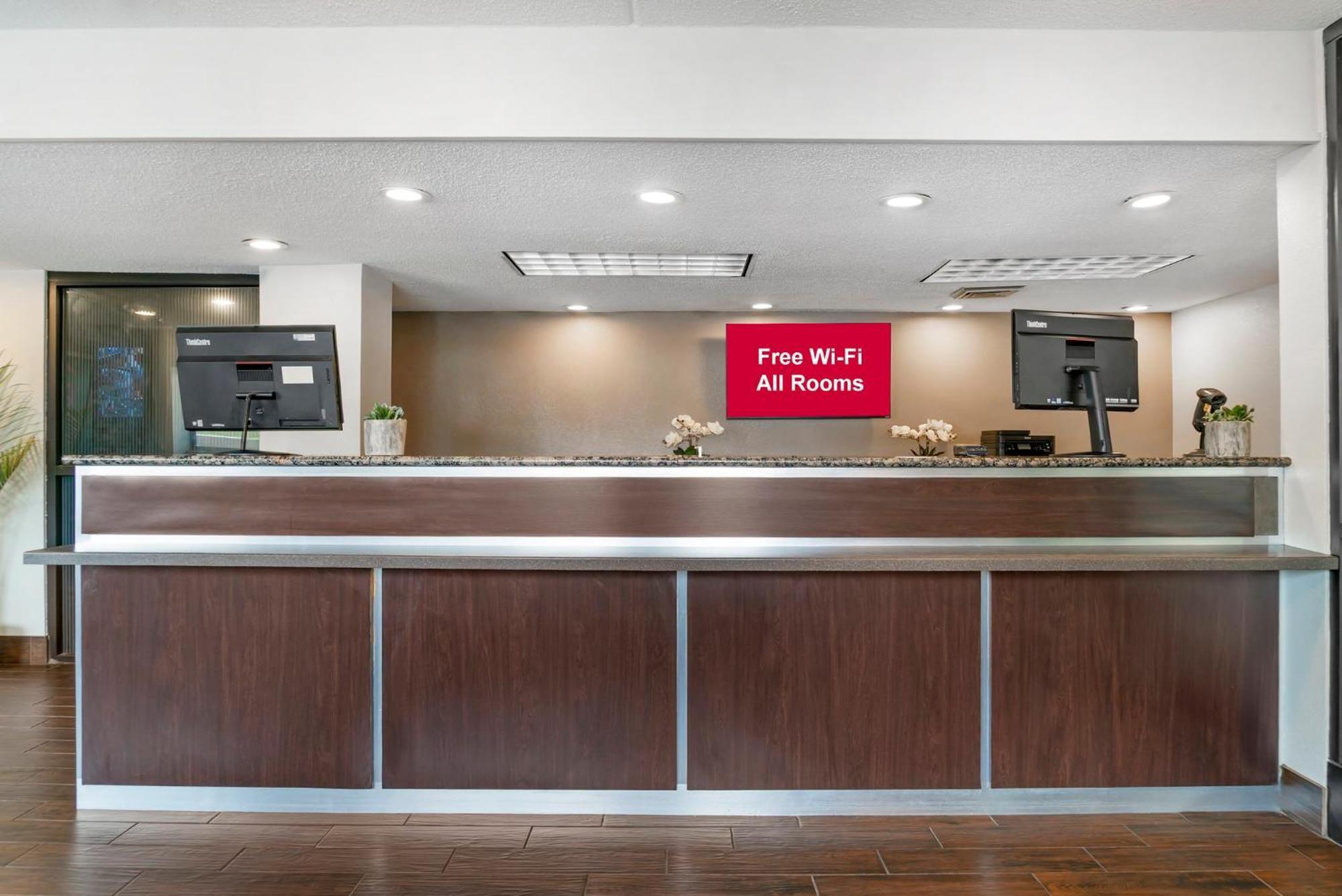Red Roof Inn Detroit-Rochester Hills/ Auburn Hills Ngoại thất bức ảnh