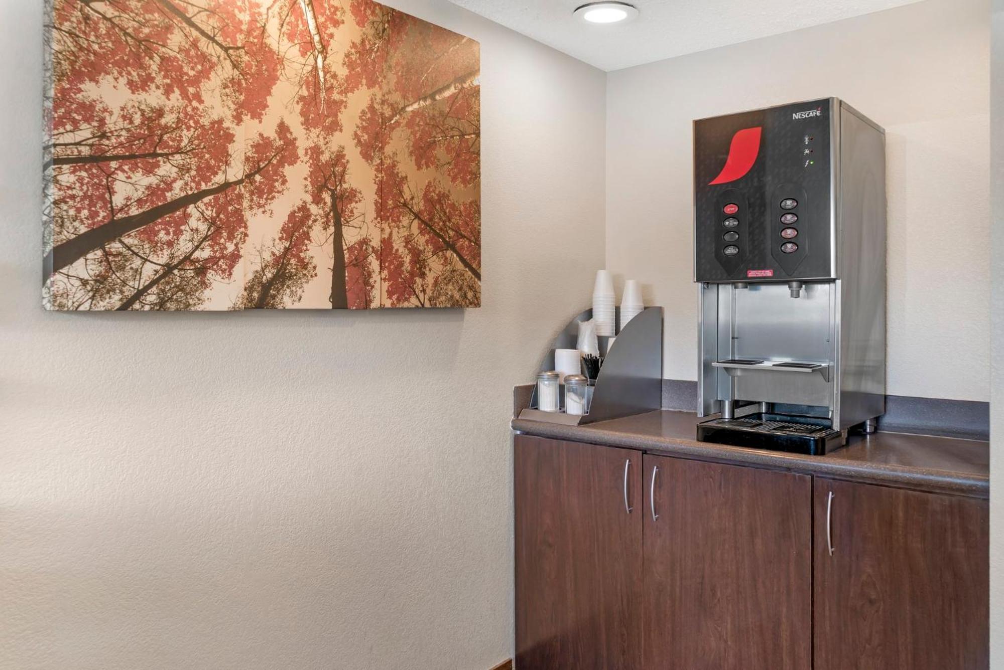 Red Roof Inn Detroit-Rochester Hills/ Auburn Hills Ngoại thất bức ảnh