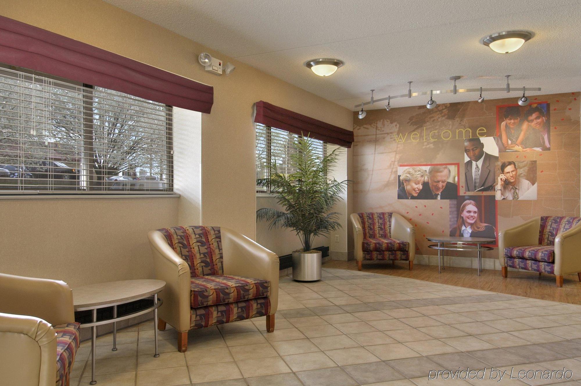 Red Roof Inn Detroit-Rochester Hills/ Auburn Hills Ngoại thất bức ảnh